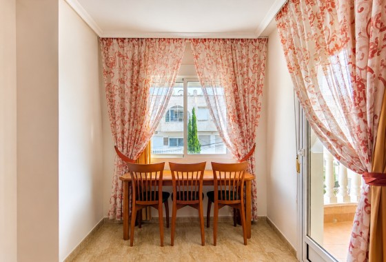 Wiederverkauf - Wohnung / Apartment -
Torrevieja - Playa del Cura