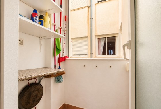 Wiederverkauf - Wohnung / Apartment -
Torrevieja - Playa del Cura
