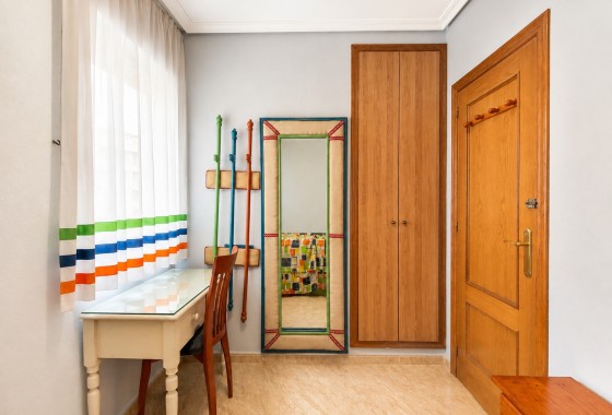 Revente - Appartement -
Torrevieja