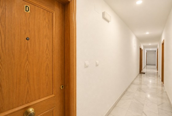 Revente - Appartement -
Torrevieja