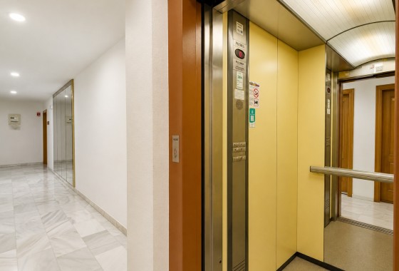 Revente - Appartement -
Torrevieja