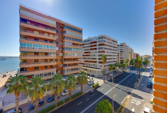 Sprzedaż - Apartament / Mieszkanie -
Torrevieja - Acequion