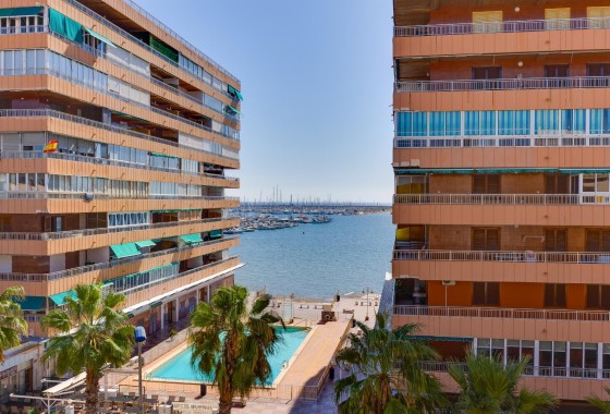 Sprzedaż - Apartament / Mieszkanie -
Torrevieja - Acequion