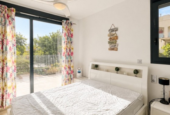 Sprzedaż - Apartament / Mieszkanie -
Orihuela Costa - Punta Prima