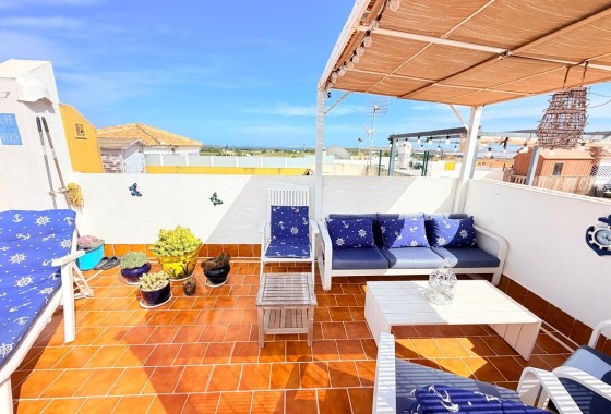 Venta - Apartamento / Piso -
Los Montesinos - La Herrada