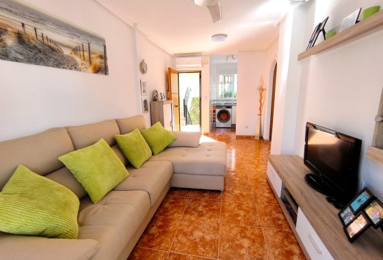 Venta - Apartamento / Piso -
Algorfa
