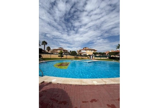 Sprzedaż - Apartament / Mieszkanie -
Gran Alacant