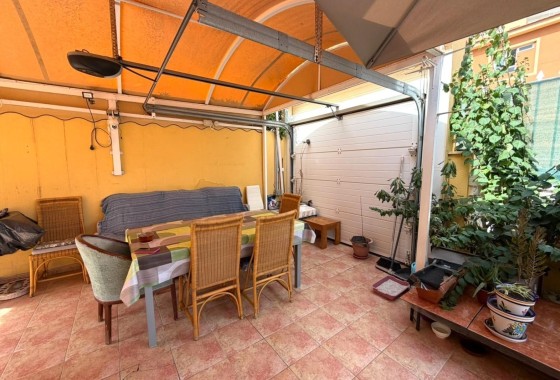 Revente - Appartement -
Torrevieja - La Mata
