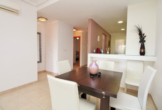Sprzedaż - Apartament / Mieszkanie -
Villamartín