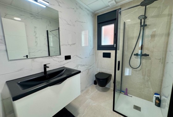 Sprzedaż - Willa wolnostojąca -
Daya Nueva - Center