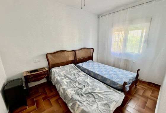 Venta - Apartamento / Piso -
Torrevieja