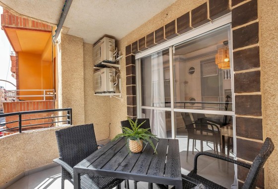 Sprzedaż - Apartament / Mieszkanie -
Torrevieja - Playa de los Locos