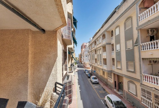 Sprzedaż - Apartament / Mieszkanie -
Torrevieja - Playa de los Locos