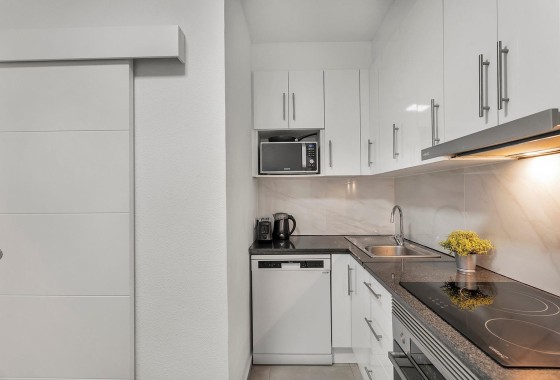 Sprzedaż - Apartament / Mieszkanie -
Torrevieja - Playa de los Locos