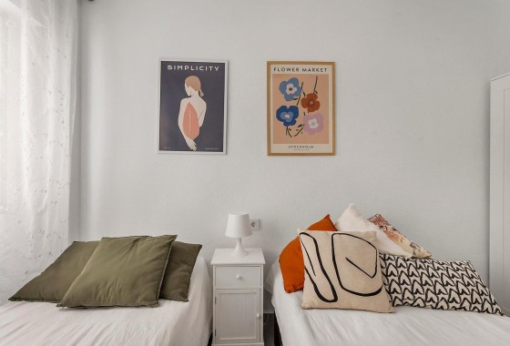 Sprzedaż - Apartament / Mieszkanie -
Torrevieja - Playa de los Locos