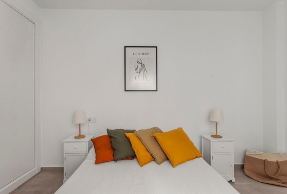 Sprzedaż - Apartament / Mieszkanie -
Torrevieja - Playa de los Locos