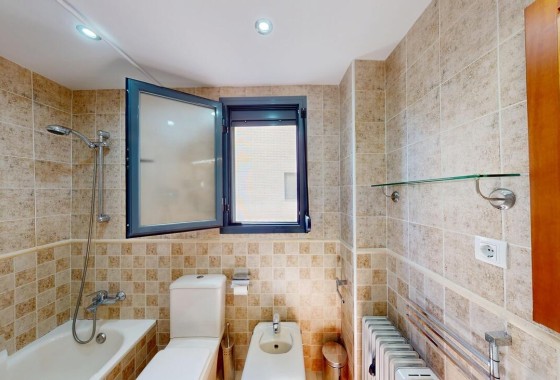 Revente - Appartement -
Denia - Dénia