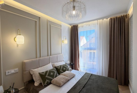 Wiederverkauf - Wohnung / Apartment -
Torrevieja