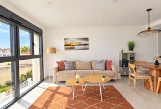Sprzedaż - Apartament / Mieszkanie -
La Mata