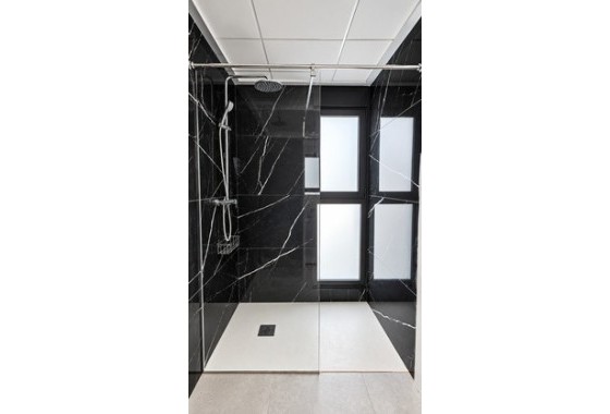 Sprzedaż - Apartament / Mieszkanie -
La Mata