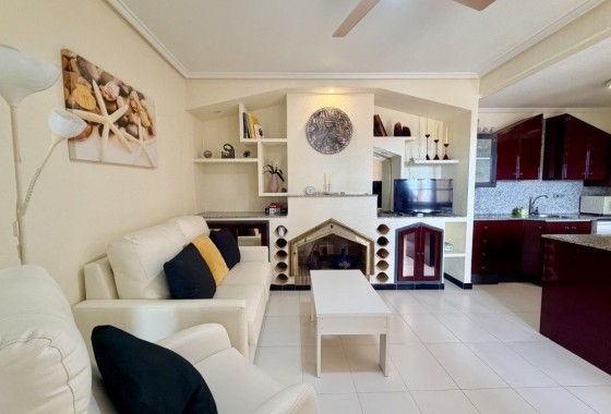 Venta - Apartamento / Piso -
Torrevieja