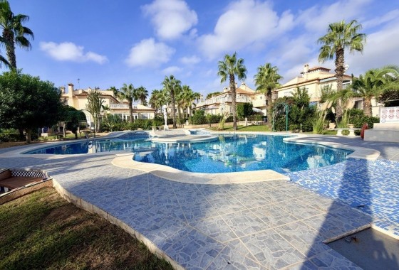 Venta - Apartamento / Piso -
Torrevieja