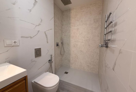Resale - Apartment / Flat -
Torrevieja - Playa del Cura