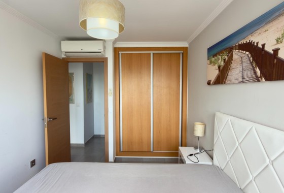 Venta - Apartamento / Piso -
Guardamar del Segura - Urbanizaciones