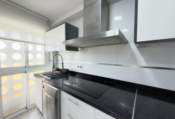 Venta - Apartamento / Piso -
Guardamar del Segura - Urbanizaciones