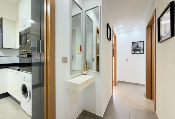 Venta - Apartamento / Piso -
Guardamar del Segura - Urbanizaciones