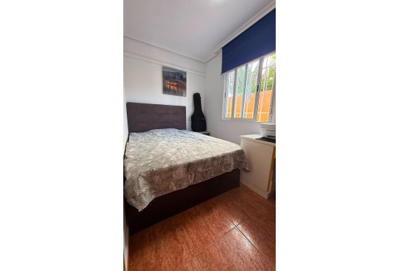 Venta - Apartamento / Piso -
Torrevieja - La Mata