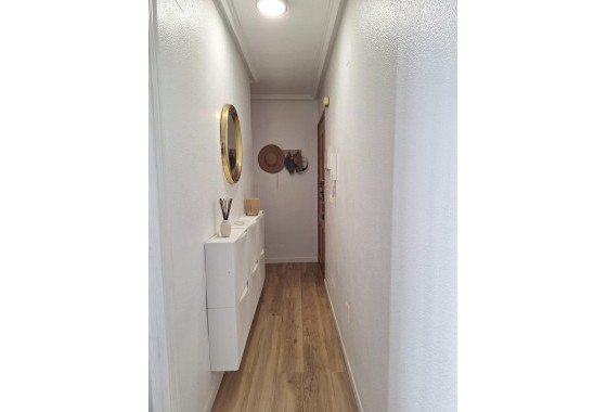 Revente - Appartement -
Torrevieja