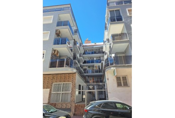 Revente - Appartement -
Torrevieja