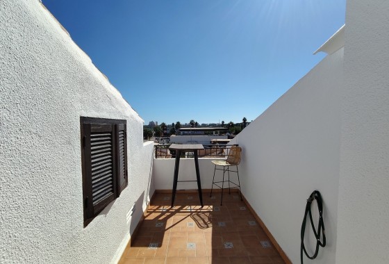 Herverkoop - Rijhuis -
Los Balcones - Los Altos del Edén - Los Balcones