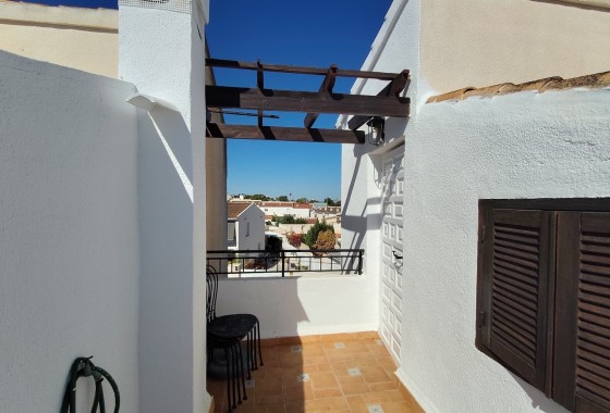 Herverkoop - Rijhuis -
Los Balcones - Los Altos del Edén - Los Balcones