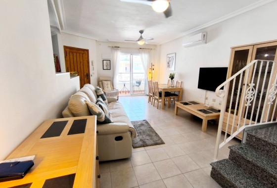 Sprzedaż - Apartament / Mieszkanie -
Jacarilla
