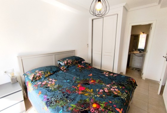 Sprzedaż - Apartament / Mieszkanie -
Jacarilla