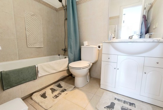 Sprzedaż - Apartament / Mieszkanie -
Jacarilla