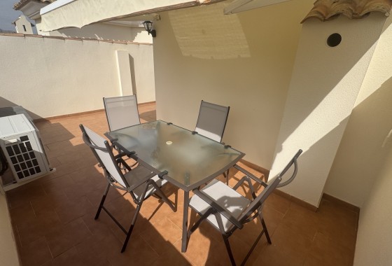 Sprzedaż - Apartament / Mieszkanie -
Jacarilla