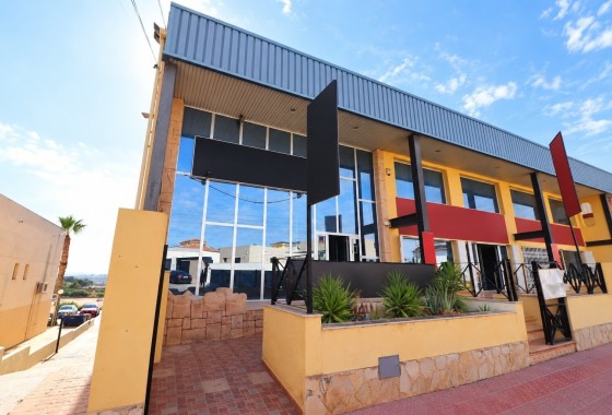 Herverkoop - Commercieel -
Ciudad Quesada - Rojales - Ciudad Quesada