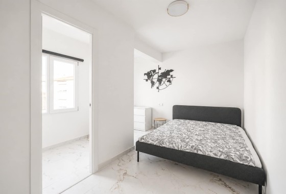 Sprzedaż - Apartament / Mieszkanie -
Torrevieja