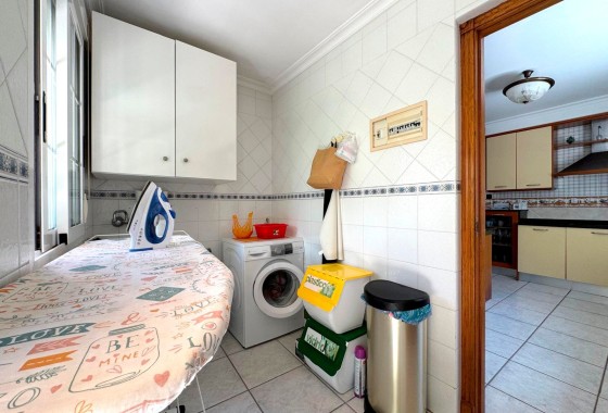 Resale - Detached Villa -
Torrevieja