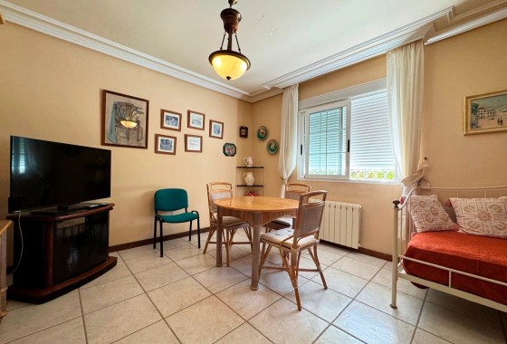 Resale - Detached Villa -
Torrevieja