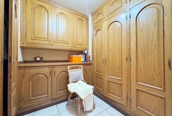 Resale - Detached Villa -
Torrevieja