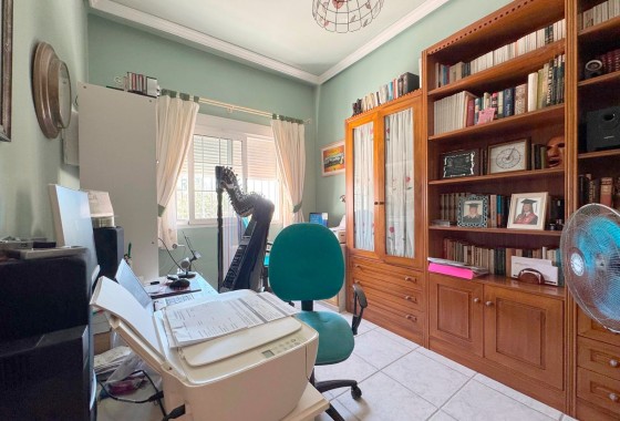 Resale - Detached Villa -
Torrevieja