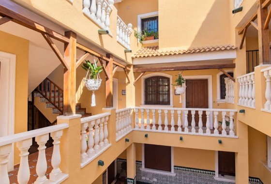 Wiederverkauf - Wohnung / Apartment -
Orihuela Costa