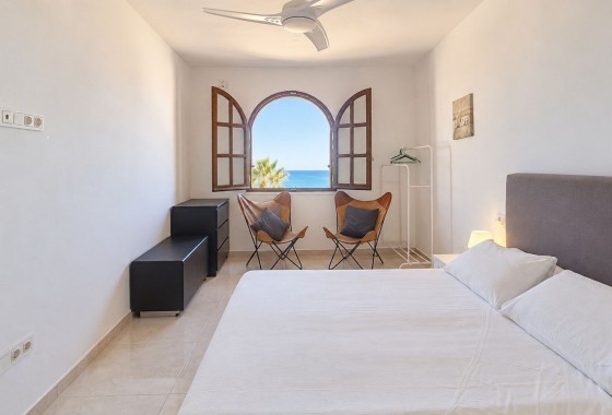 Wiederverkauf - Wohnung / Apartment -
Orihuela Costa