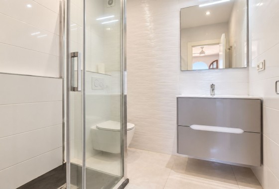 Wiederverkauf - Wohnung / Apartment -
Orihuela Costa
