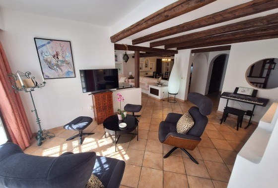 Venta - Apartamento / Piso -
Torrevieja