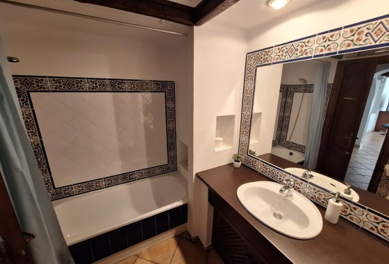 Venta - Apartamento / Piso -
Torrevieja